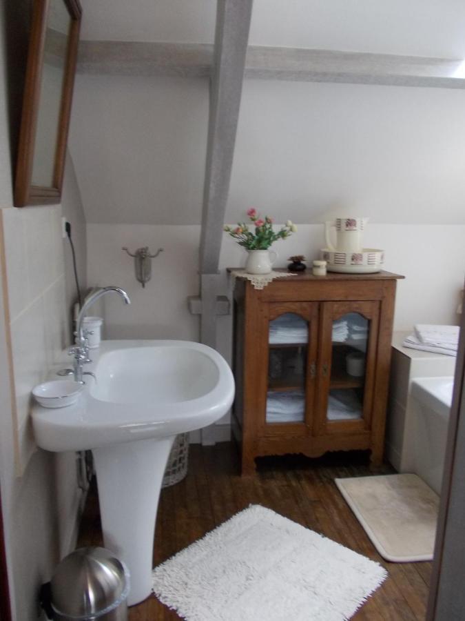La Tourelle 22 Bed and Breakfast Quintin Eksteriør billede